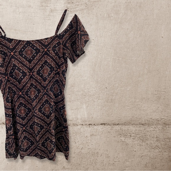 DIVIDED H&M • Paisley Romper - Picture 3 of 5